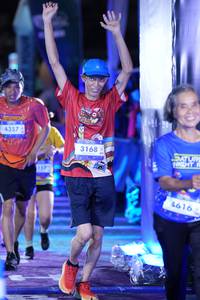 BIB: 4357, 3168, 4616
                            <button type="button" onclick="openModal(26221059)" class="btn btn-primary btn-sm float-right btn-popup" data-toggle="modal" data-target=".modal-high-quality">
                        <i class="fas fa-shopping-cart"></i> Add to Cart
                    </button>
                                            <button type="button" onclick="isThisMe(26221059, true)" class="btn btn-success btn-sm float-right btn-popup btn-isme hidden" data-toggle="tooltip" data-placement="bottom" title="นี่คือรูปของคุณใช่ไหม คลิกที่นี่เพื่อเอาเข้าอัลบั้ม">
                        <i class="fas fa-plus"></i> Add to album
                    </button>
                    <button type="button" onclick="isThisMe(26221059, false)" class="btn btn-warning btn-sm float-right btn-popup btn-isnotme hidden">
                        <i class="fas fa-ban"></i> Remove from album
                    </button>